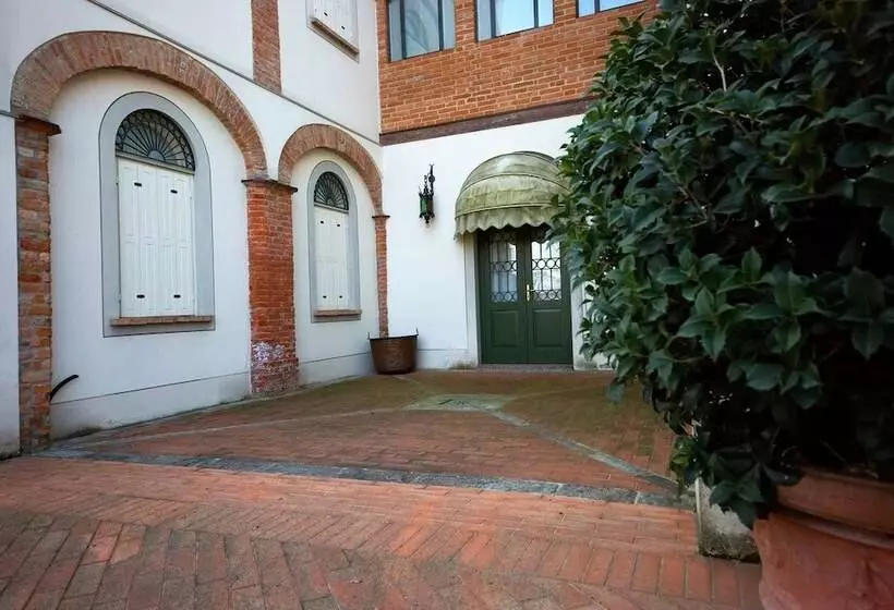 Hotelli Locanda Ca’ Rossa