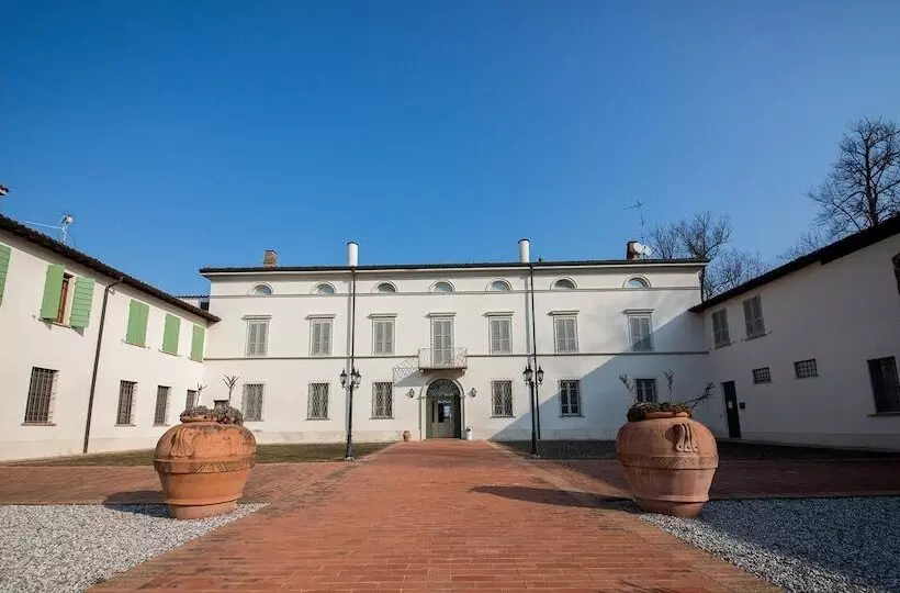 Hotelli Locanda Ca’ Rossa