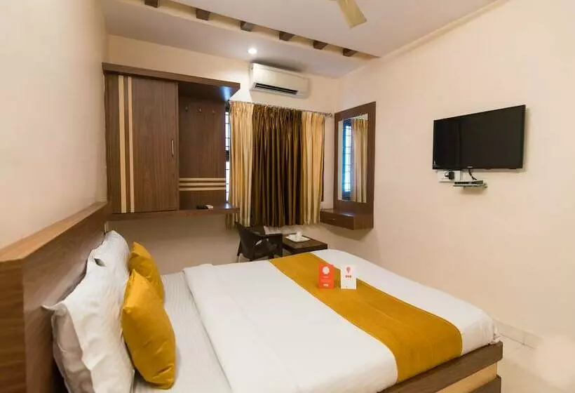 Super Hotel O Allipuram Near Railway Station