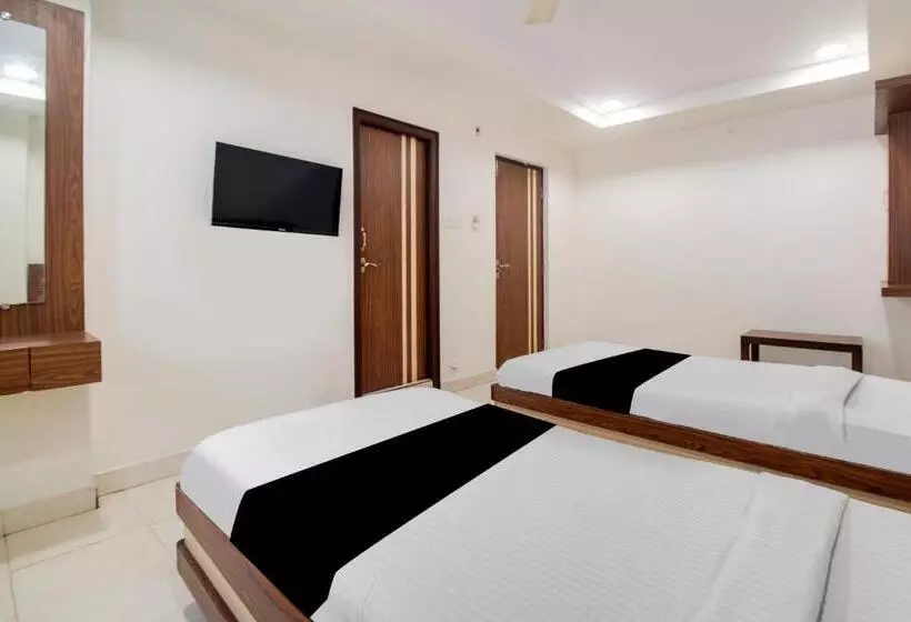 Super Hotel O Allipuram Near Railway Station
