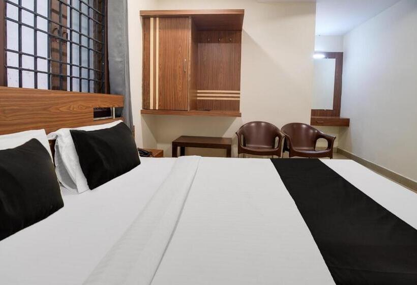 Super Hotel O Allipuram Near Railway Station