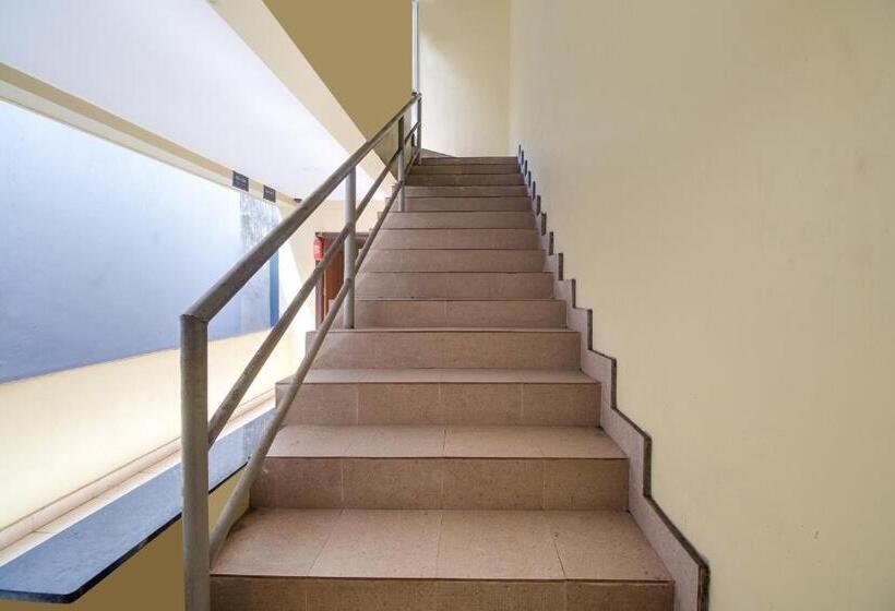 Super Hotel O Allipuram Near Railway Station