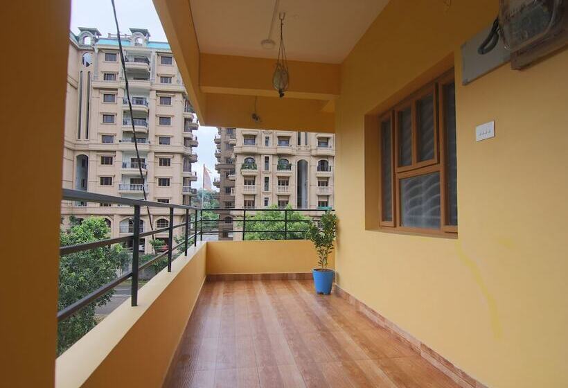 پانسیون Srk Guesthouse By Oyo Rooms