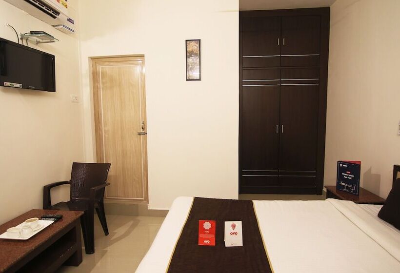 پانسیون Srk Guesthouse By Oyo Rooms