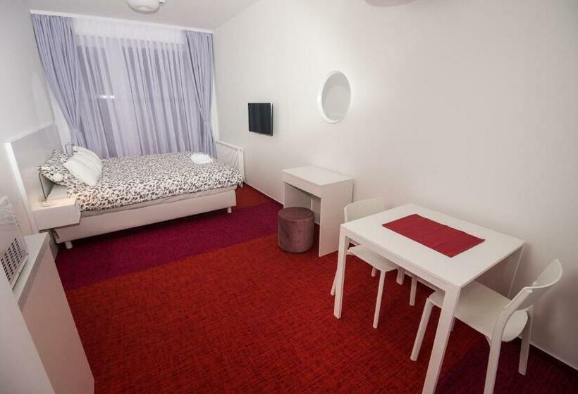 Skylux Apartments By Irundo