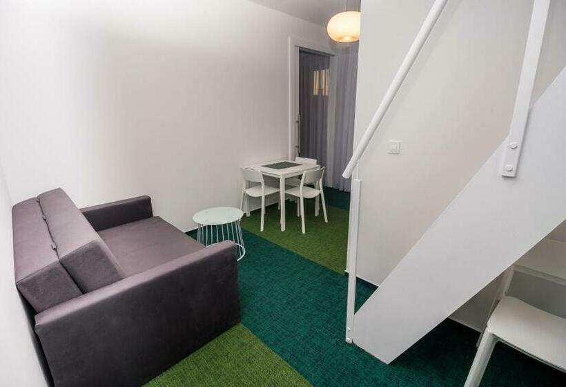 Skylux Apartments By Irundo