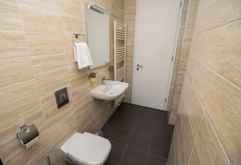 Skylux Apartments By Irundo