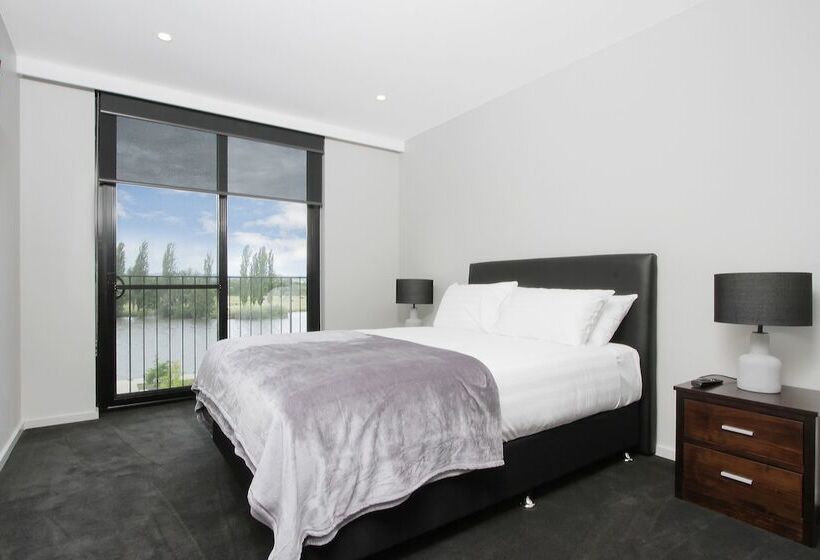 Accommodate Canberra The Pier