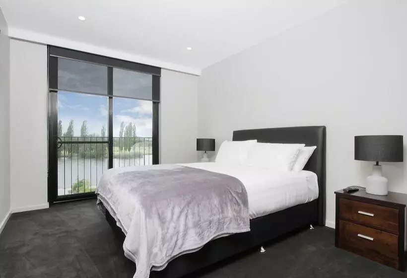 Accommodate Canberra   The Pier