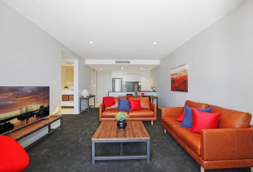Accommodate Canberra The Pier