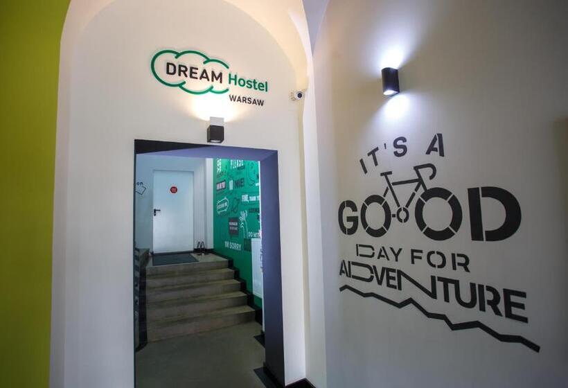 هاستل Safestay Warsaw Old Town