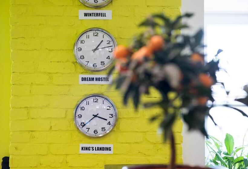 هاستل Safestay Warsaw Old Town