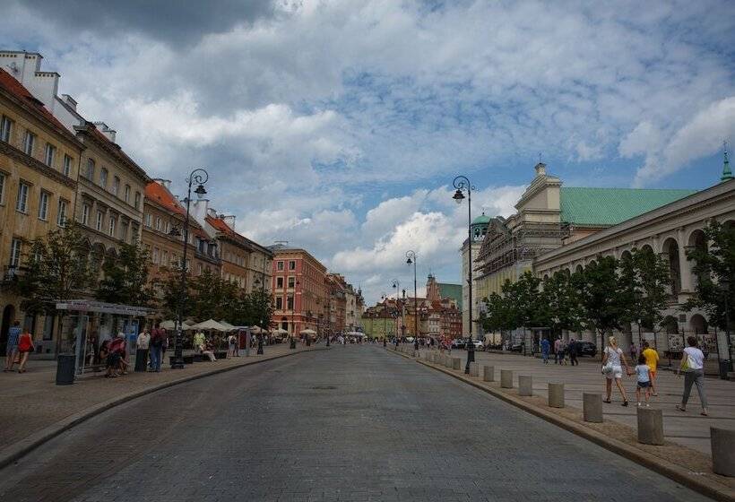 هاستل Safestay Warsaw Old Town