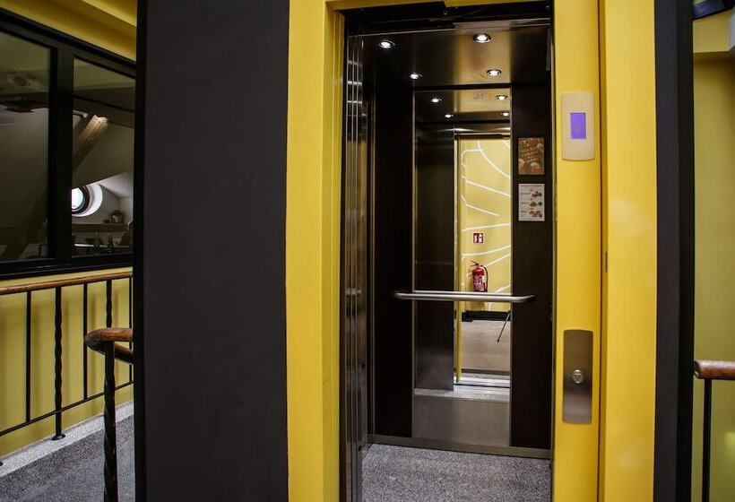 هاستل Safestay Warsaw Old Town