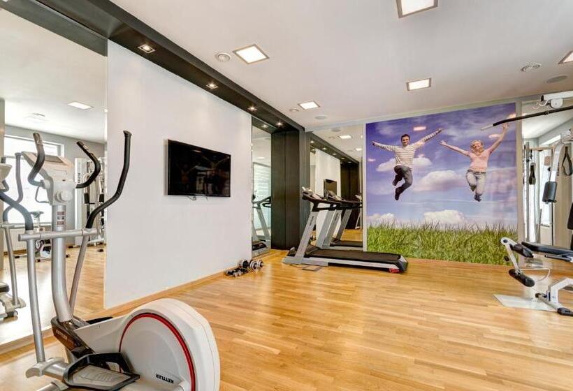 Dom & House Apartments   Marina Residence