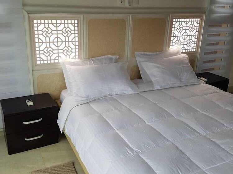 هتل Blue Sky Abissa 1