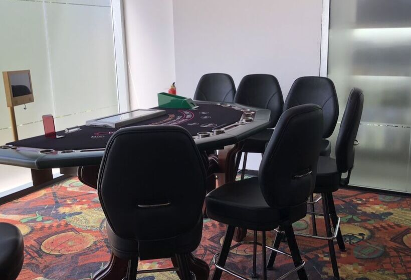 هتل Lifestyle Kosher Tropical Suites