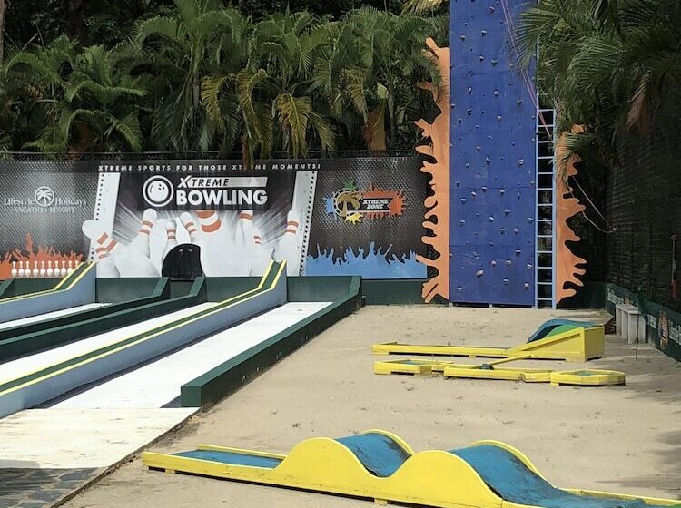 هتل Lifestyle Kosher Tropical Suites