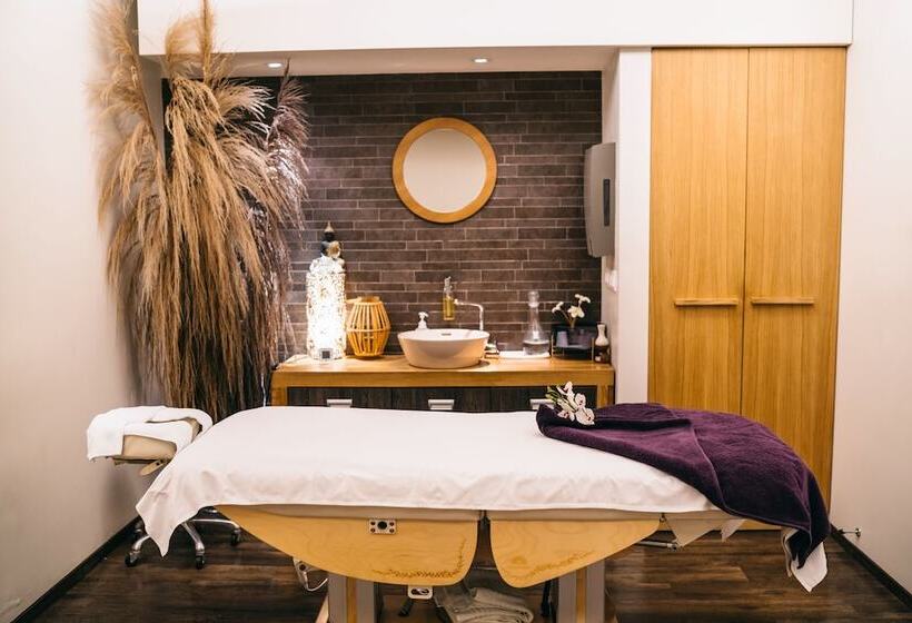 هتل Spa Vilnius Anykščiai