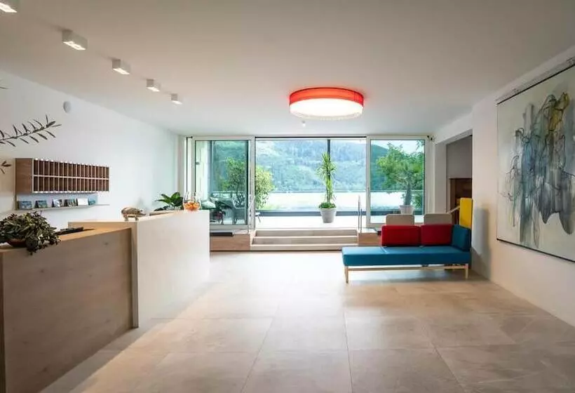 ホテル Villa Postillion Am See