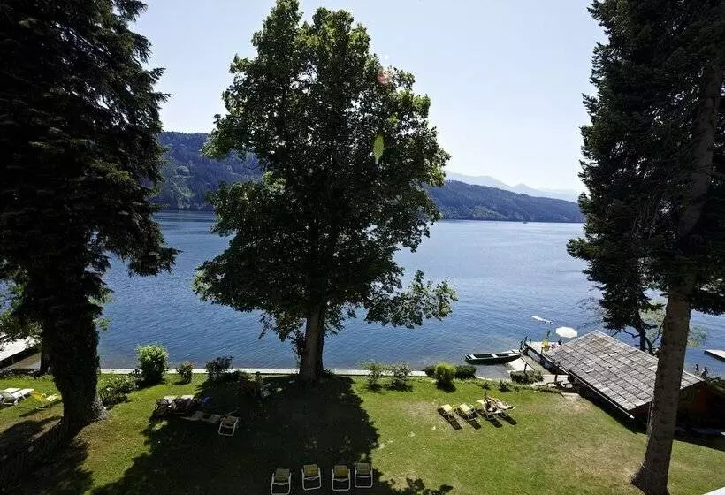 ホテル Villa Postillion Am See