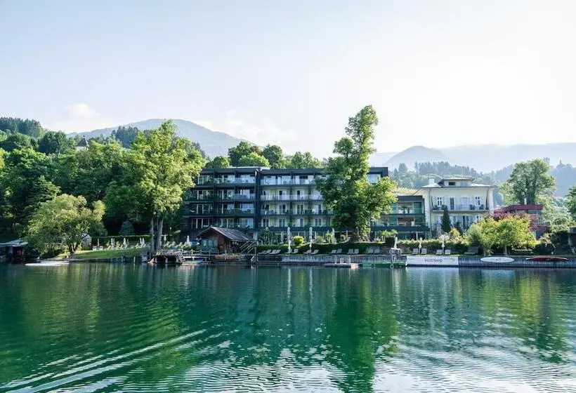 ホテル Villa Postillion Am See