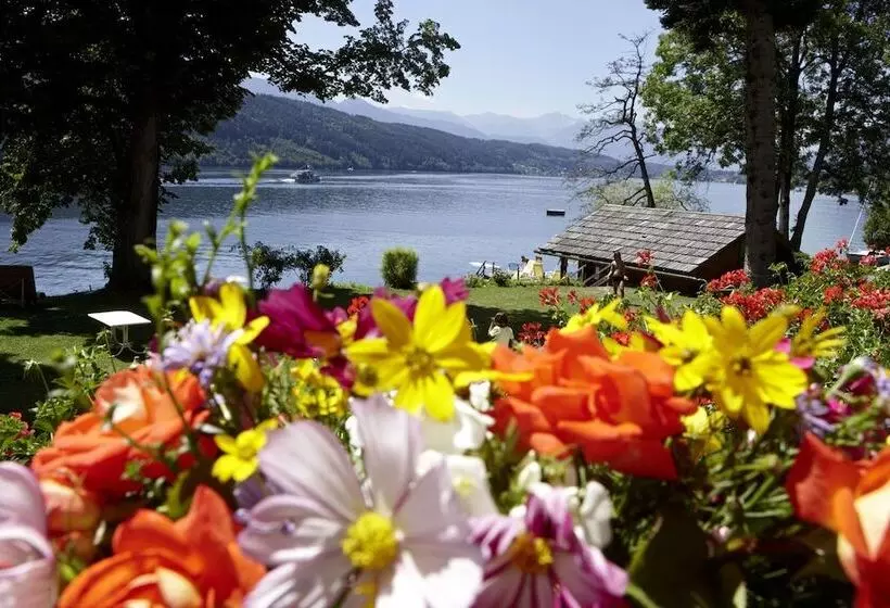 ホテル Villa Postillion Am See