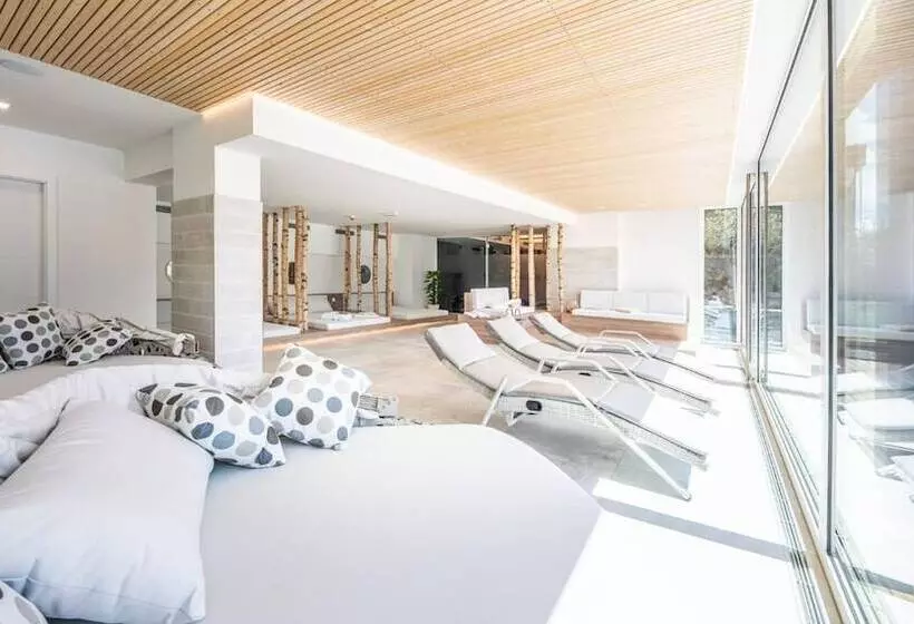 ホテル Villa Postillion Am See