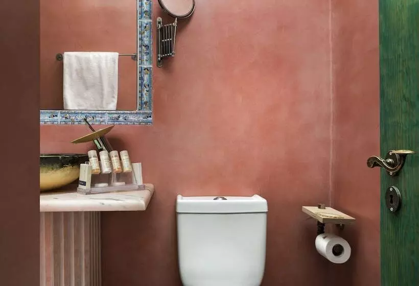 پانسیون Dream Art Studios