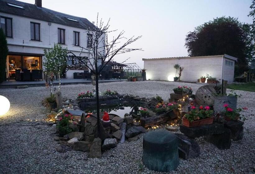 ペンション Le Chateau De Frankie Spas Saunas