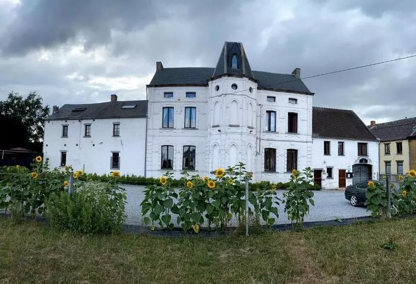 ペンション Le Chateau De Frankie Spas Saunas