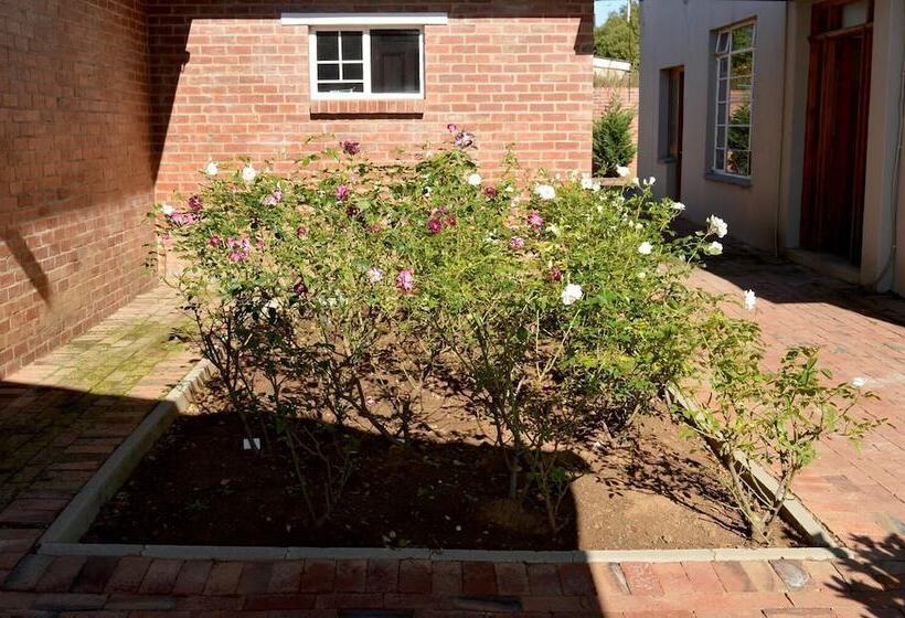 膳宿费 Village Lodge Harrismith