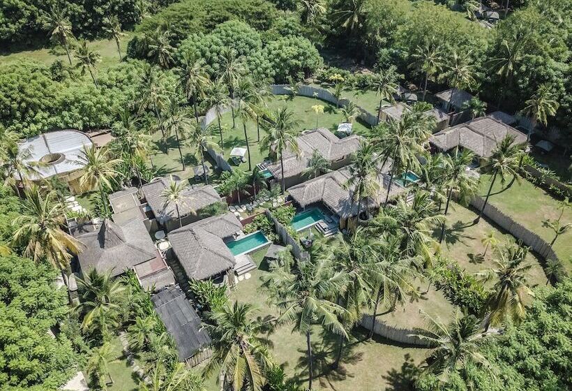 Slow Private Pool Villas