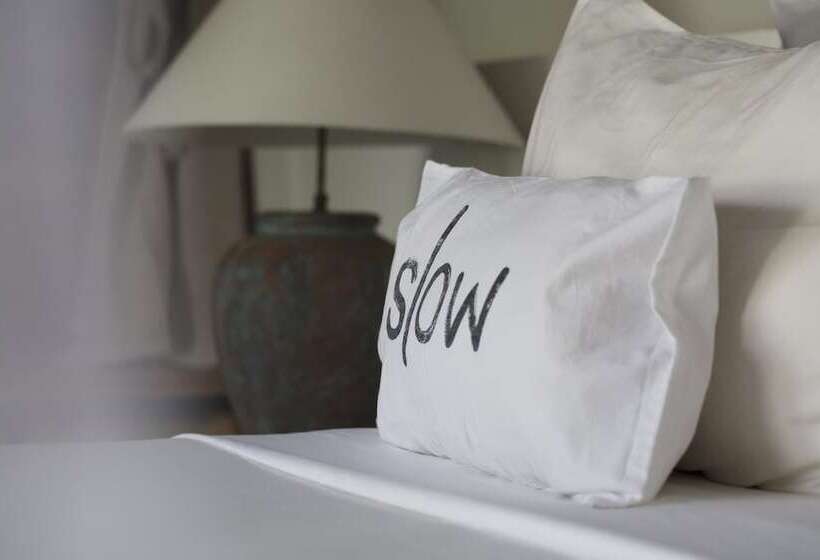 Slow Private Pool Villas