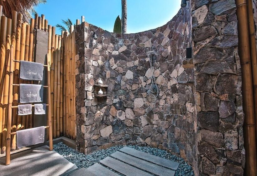 Slow Private Pool Villas