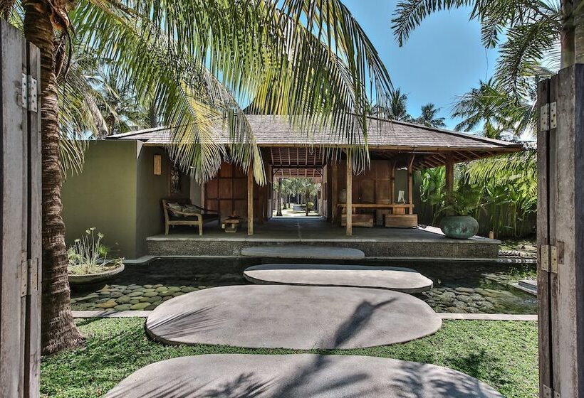 Slow Private Pool Villas