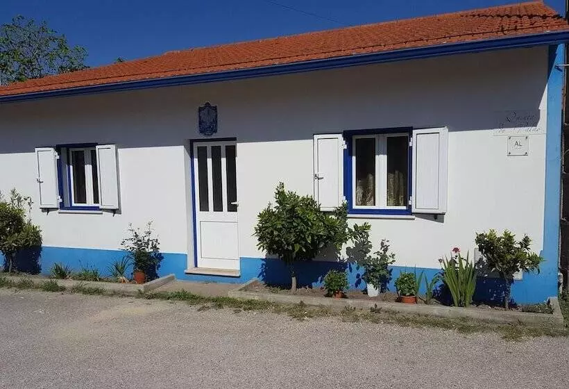 ホテル Casinhas Do Alentejano   Lands House Bungalows