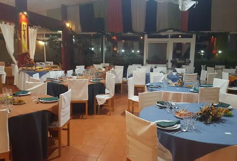 ホテル Casinhas Do Alentejano   Lands House Bungalows