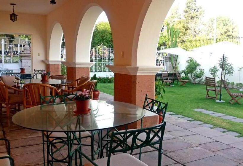 Отель Casa Campo By Cassana