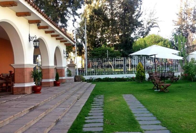 Отель Casa Campo By Cassana