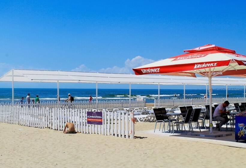 בית מלון כפרי Sunmarinn Resort