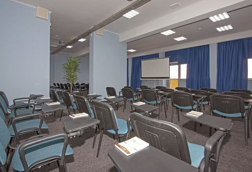 בית מלון כפרי Sunmarinn Resort