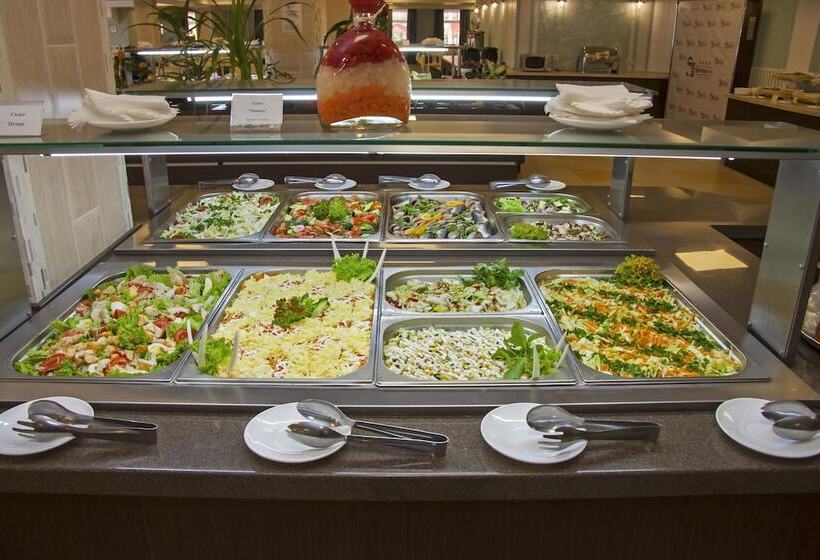 בית מלון כפרי Sunmarinn Resort