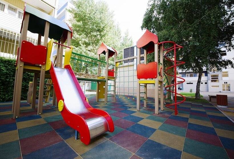 בית מלון כפרי Sunmarinn Resort