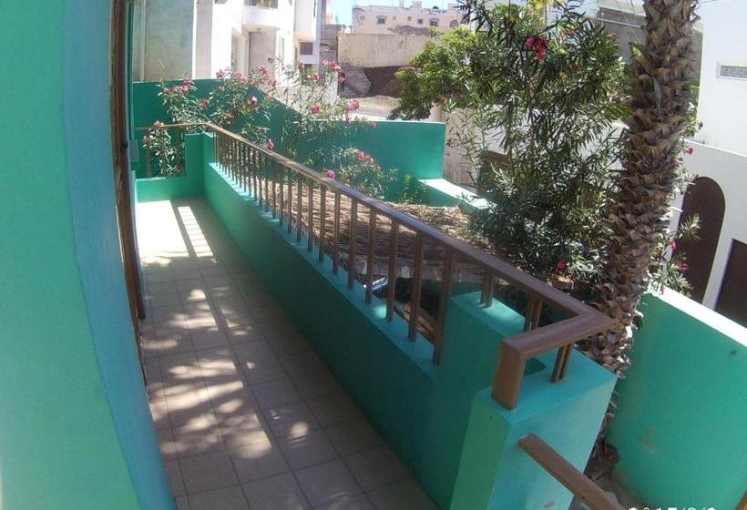 پانسیون Arla Residential