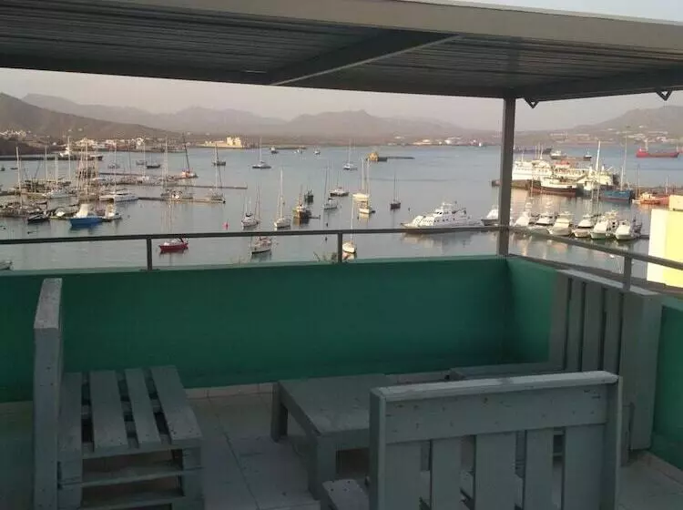 ペンション Arla Residential