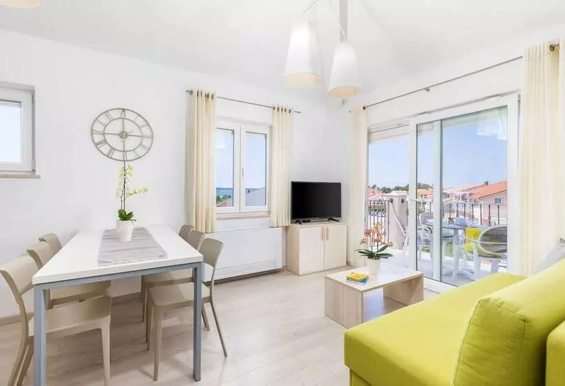 Apartments Villa Nina