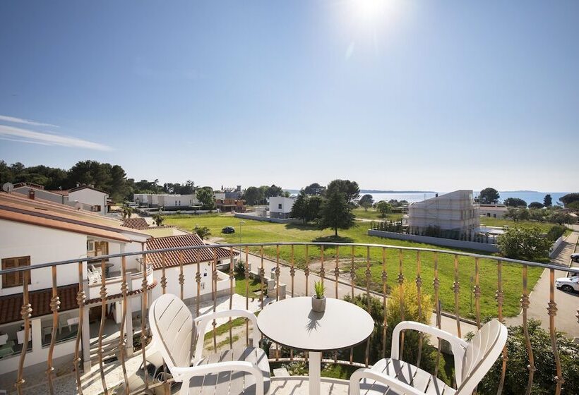 Apartments Villa Nina