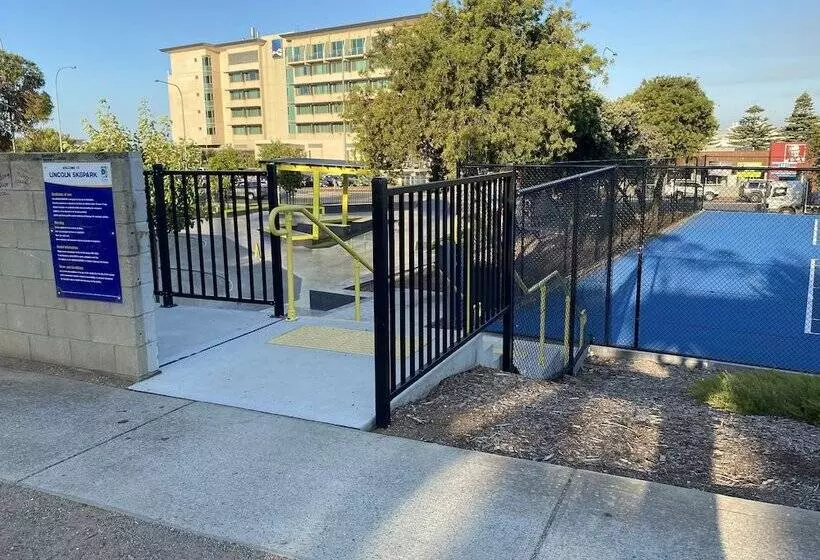 Apartment On Tennyson