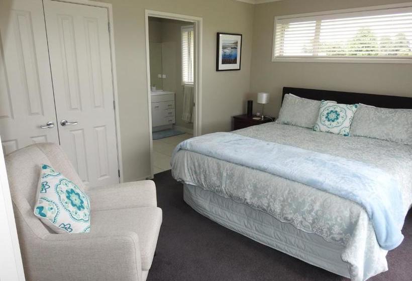 Grasslands Bed & Breakfast